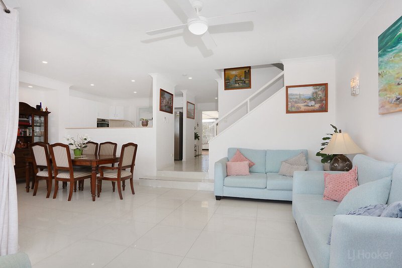 Photo - 26/100 Morala Avenue, Runaway Bay QLD 4216 - Image 5