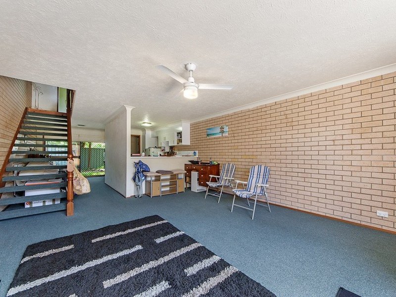 Photo - 26/105 Christine Avenue, Burleigh Waters QLD 4220 - Image 5