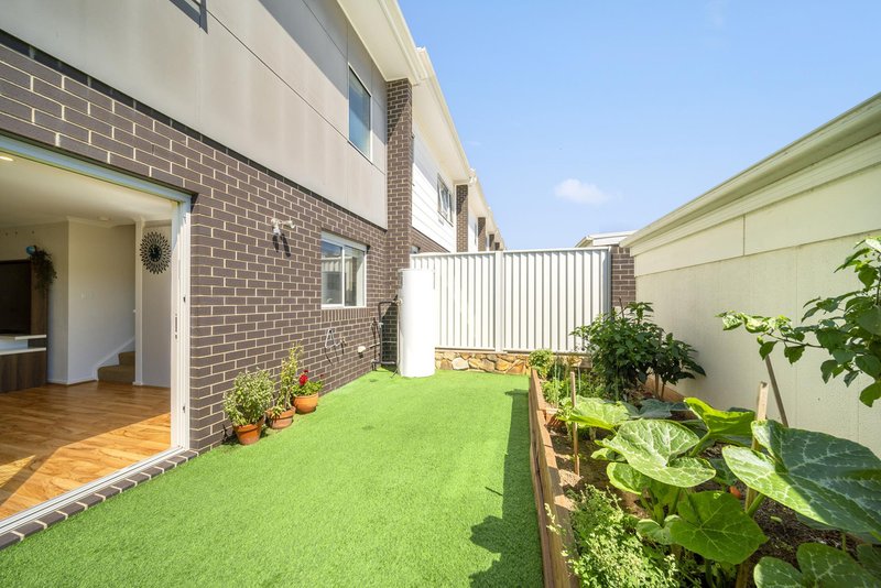 Photo - 26/11 Castan Street, Coombs ACT 2611 - Image 14