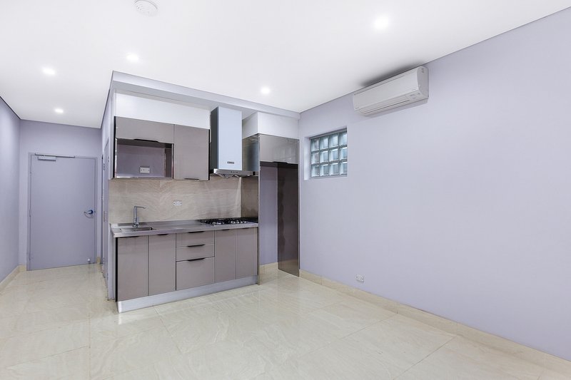 Photo - 26/11 Stuart Street, Concord West NSW 2138 - Image 2