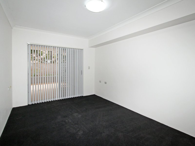 Photo - 26/13-19 Robert Street, Penrith NSW 2750 - Image 4