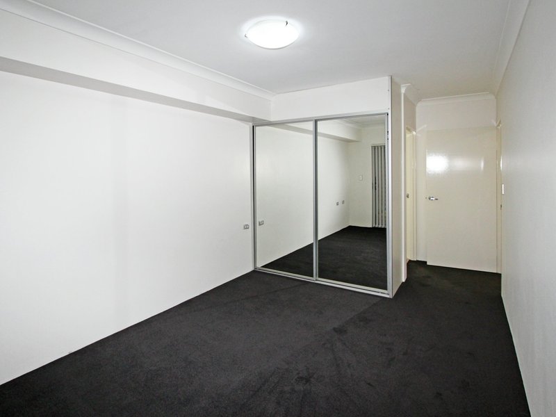 Photo - 26/13-19 Robert Street, Penrith NSW 2750 - Image 5