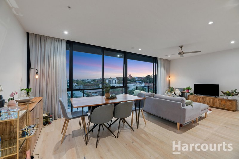 Photo - 261/49-57 Sparkes Street, Chermside QLD 4032 - Image 1