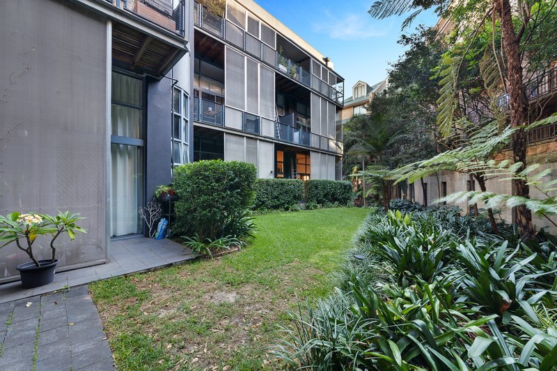 Photo - 26/15-27 Hutchinson Street, Surry Hills NSW 2010 - Image 7