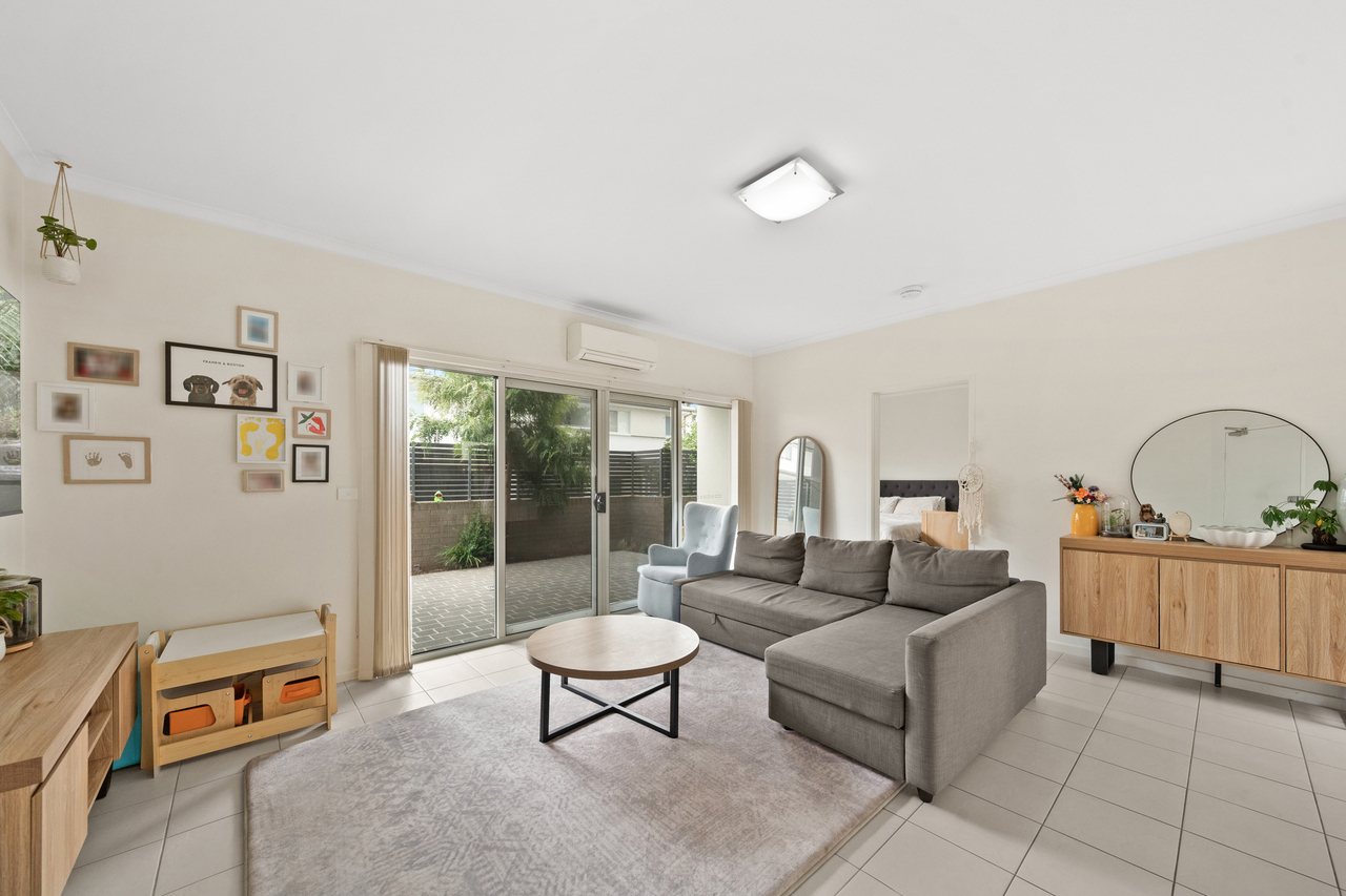 26 161 URIARRA ROAD, CRESTWOOD NSW 2620 - Image 5