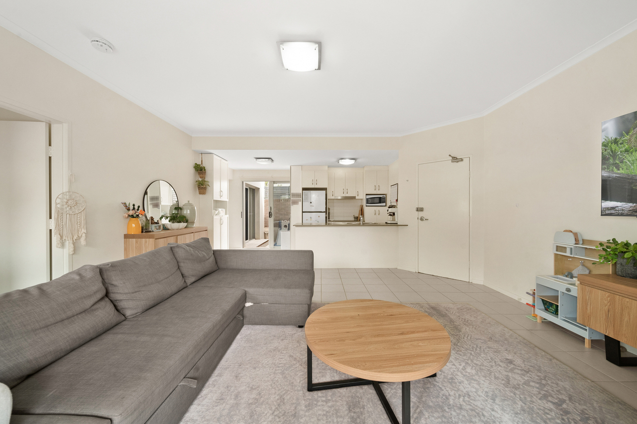 26 161 URIARRA ROAD, CRESTWOOD NSW 2620 - Image 6