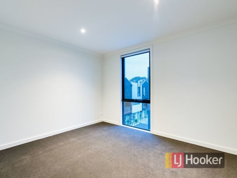 Photo - 26/163 Carinish Road, Clayton VIC 3168 - Image 6