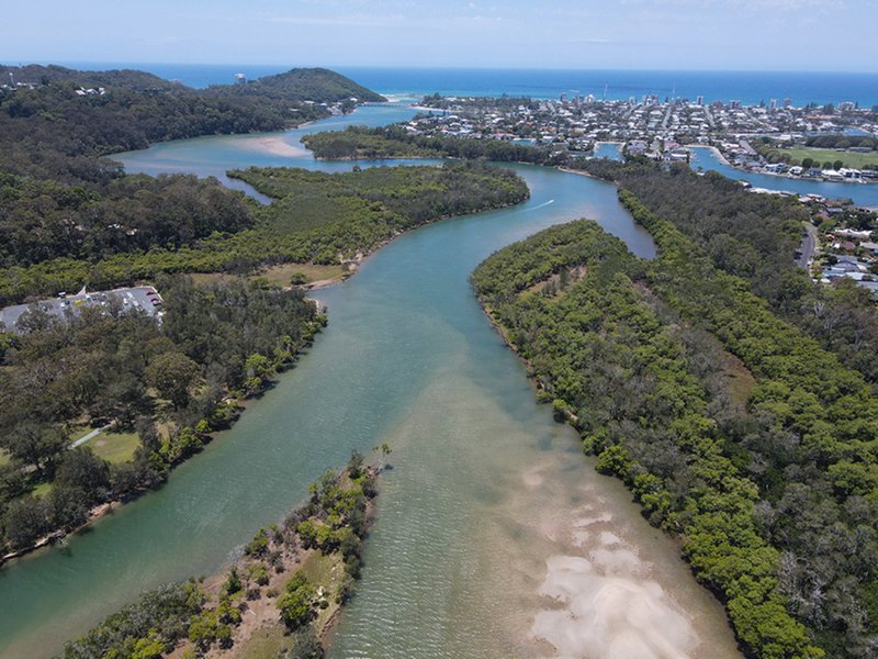 Photo - 26/18 Tallebudgera Creek Road, Burleigh Heads QLD 4220 - Image 8