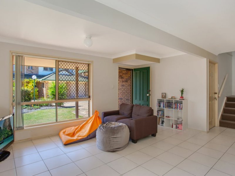 Photo - 26/2-10 Weedons Rd , Nerang QLD 4211 - Image 5