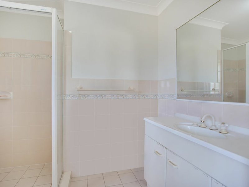 Photo - 26/2-10 Weedons Rd , Nerang QLD 4211 - Image 11