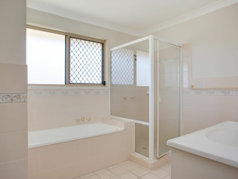 Photo - 26/2-10 Weedons Rd , Nerang QLD 4211 - Image 12