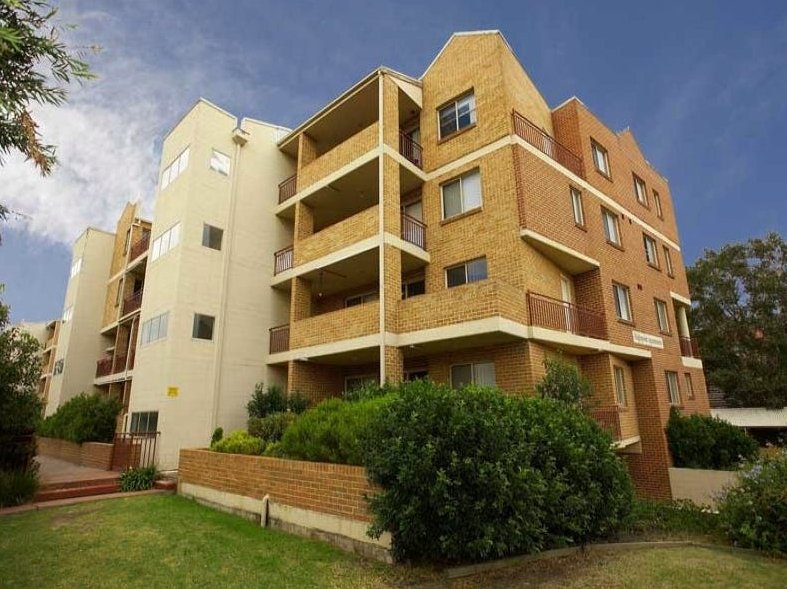 26/2-4 Fourth Avenue, Blacktown NSW 2148