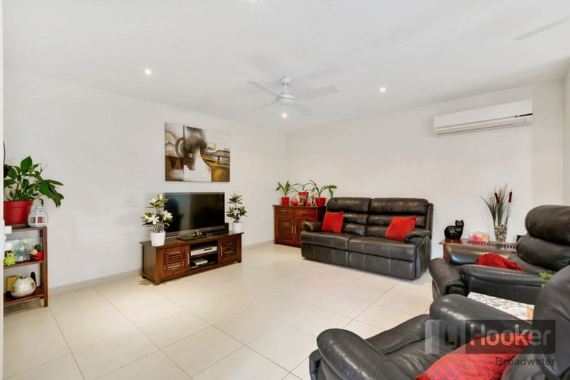 Photo - 2/62 Broad Street, Labrador QLD 4215 - Image 5