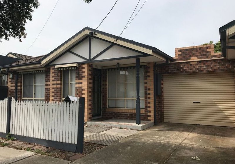 Photo - 2/62 Broadmeadows Rd , Tullamarine VIC 3043 - Image 1