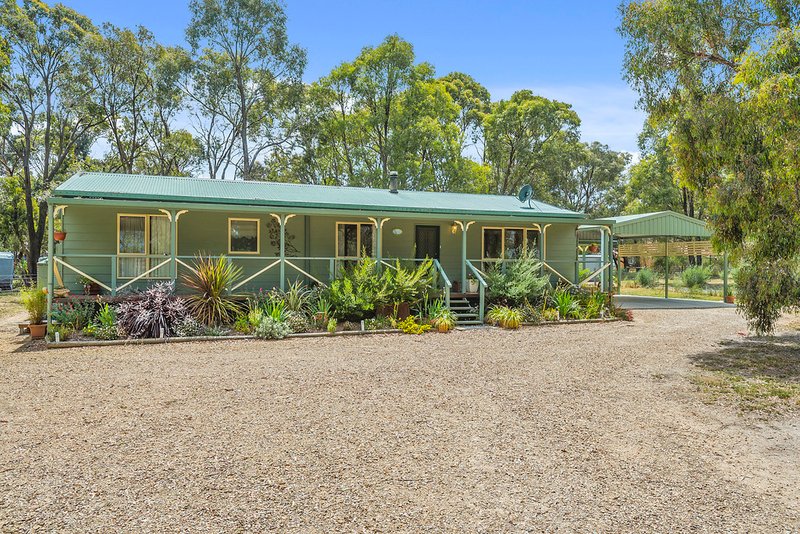 Photo - 262 Edgecombe Road, Kyneton VIC 3444 - Image 2