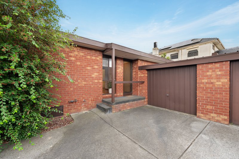 Photo - 2/62 Edward Street, Macleod VIC 3085 - Image 2