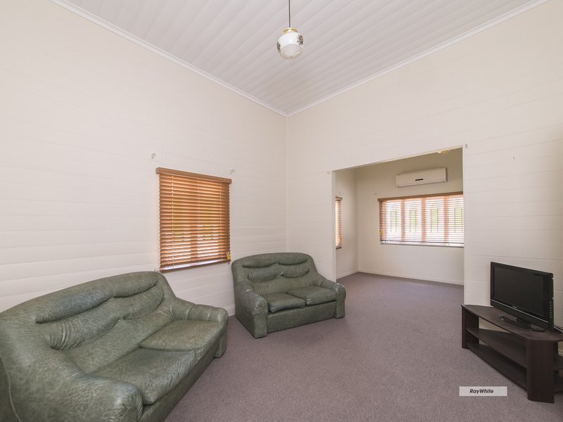 Photo - 262 George Street, Rockhampton City QLD 4700 - Image 3