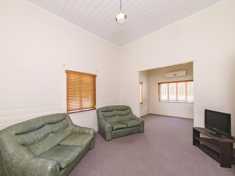 Photo - 262 George Street, Rockhampton City QLD 4700 - Image 6