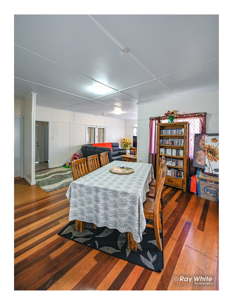 Photo - 262 Hook Street, Berserker QLD 4701 - Image 12