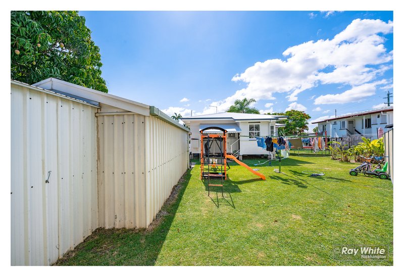 Photo - 262 Hook Street, Berserker QLD 4701 - Image 15