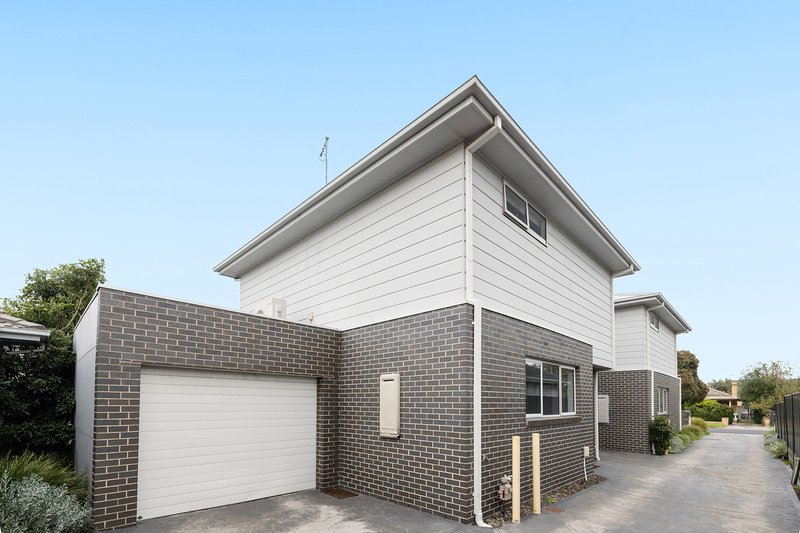 Photo - 2/62 Melbourne Street, Glenroy VIC 3046 - Image 1
