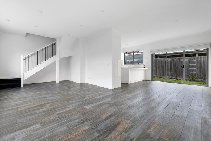 Photo - 2/62 Melbourne Street, Glenroy VIC 3046 - Image 2