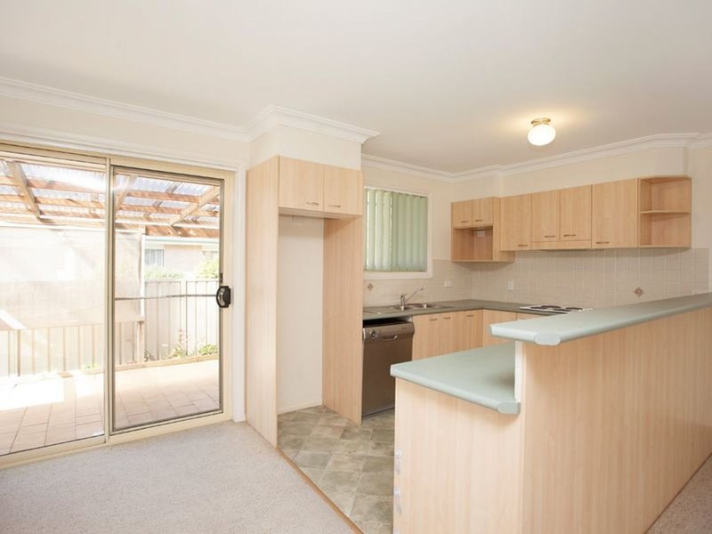 Photo - 2/62 Old Bar Road, Old Bar NSW 2430 - Image 7