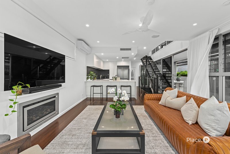 Photo - 262 Oxford Street, Balmoral QLD 4171 - Image 3