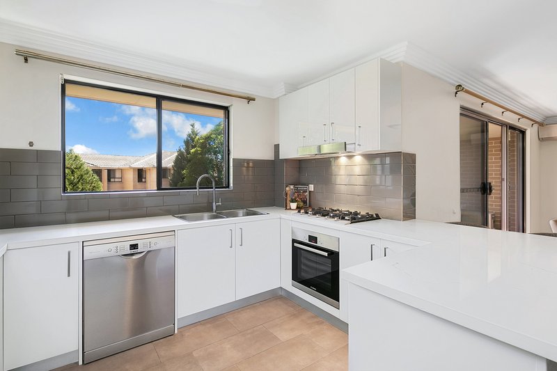 26/2 Sherwin Avenue, Castle Hill NSW 2154