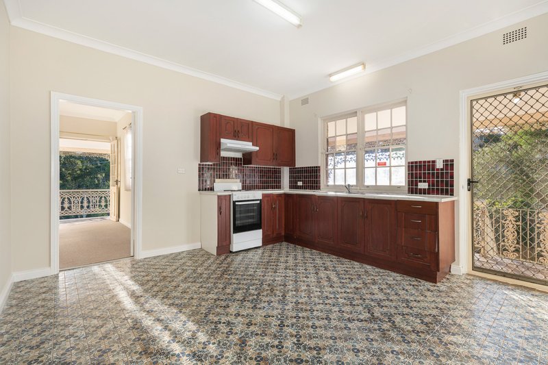 Photo - 2/62 Statham Avenue, North Rocks NSW 2151 - Image 2
