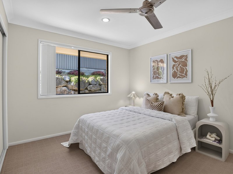 Photo - 262 Universal Street, Oxenford QLD 4210 - Image 15
