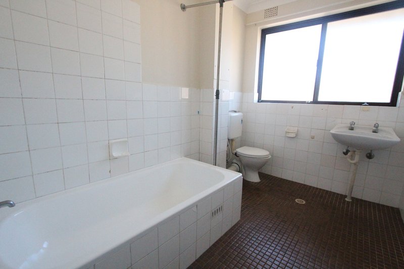 Photo - 26/22-24 Remembrance Avenue, Warwick Farm NSW 2170 - Image 6