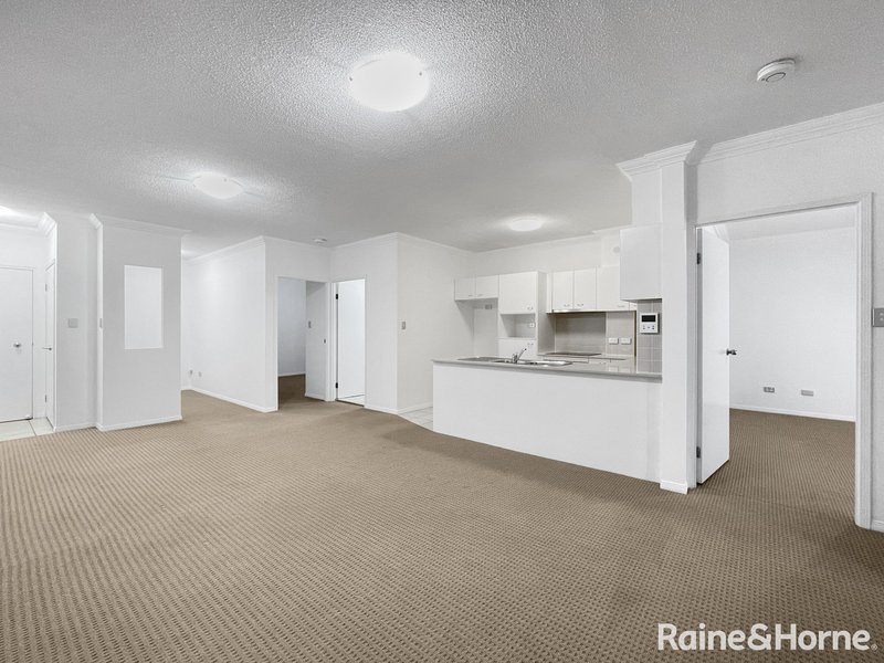 Photo - 26/28 Belgrave Road, Indooroopilly QLD 4068 - Image 4