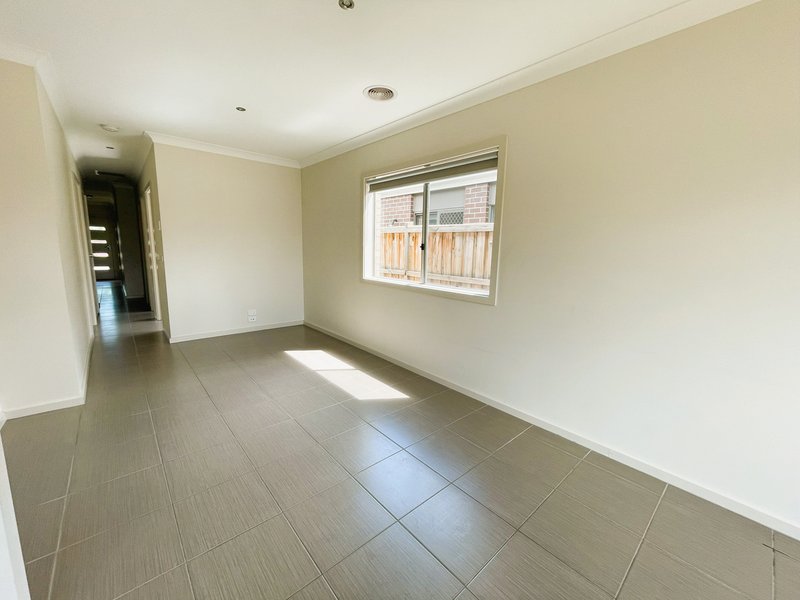 Photo - 262B Sayers Road, Truganina VIC 3029 - Image 5