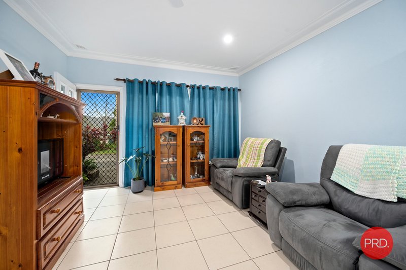 Photo - 2/63 Azalea Avenue, Coffs Harbour NSW 2450 - Image 3