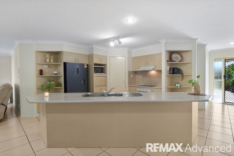 Photo - 263 Bestmann Road, Sandstone Point QLD 4511 - Image 5