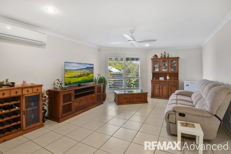 Photo - 263 Bestmann Road, Sandstone Point QLD 4511 - Image 6
