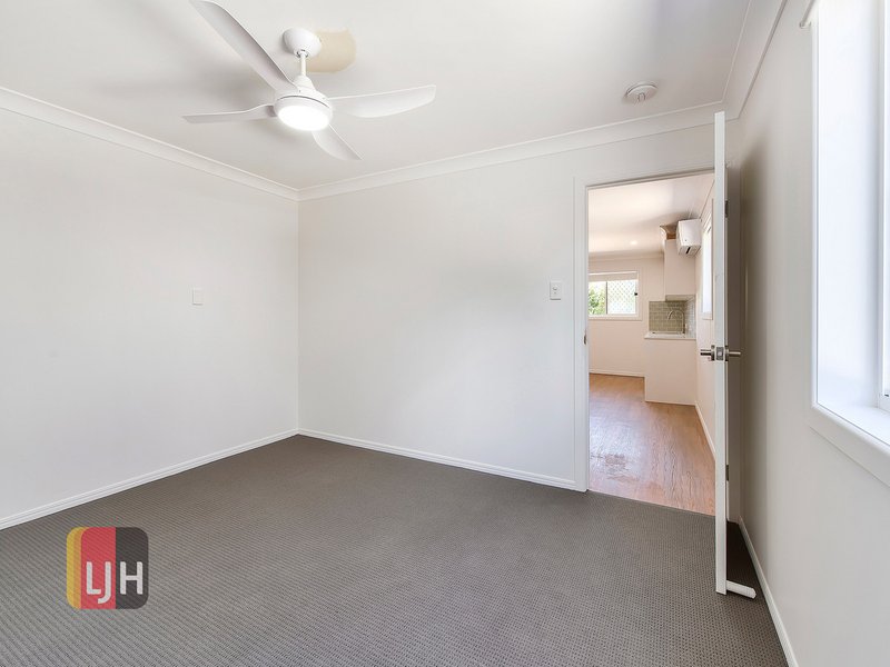 Photo - 2/63 Broughton Road, Kedron QLD 4031 - Image 5