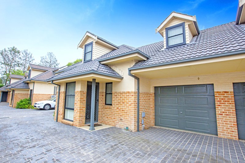 2/63 College Street, Cambridge Park NSW 2747