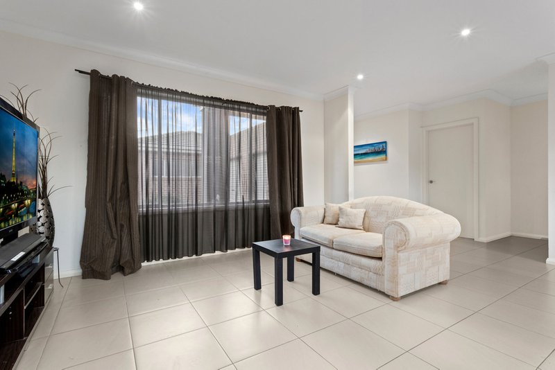 Photo - 2/63 Craigmoor Crescent, Mernda VIC 3754 - Image 7