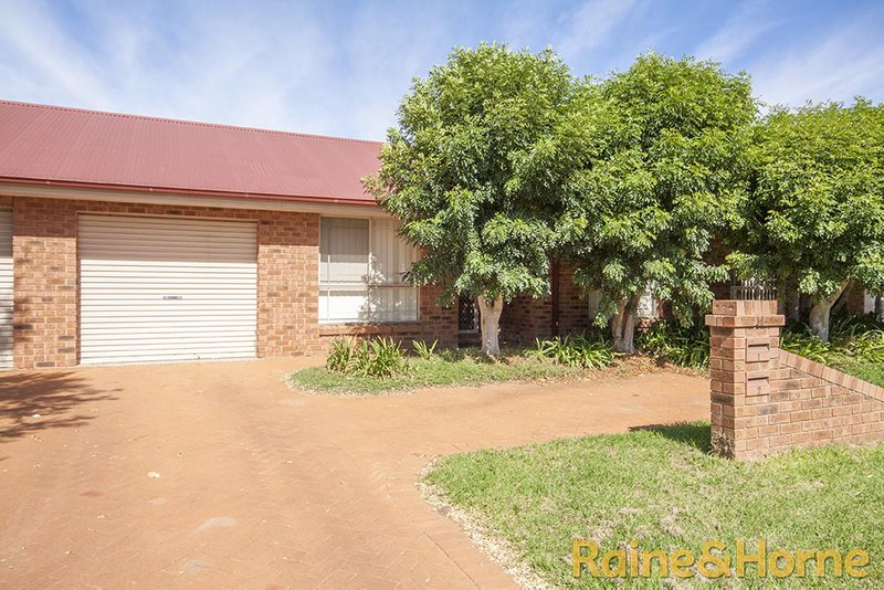 2/63 Gipps Street, Dubbo NSW 2830