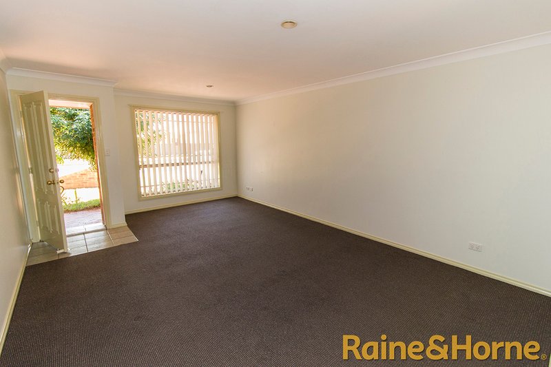 Photo - 2/63 Gipps Street, Dubbo NSW 2830 - Image 2