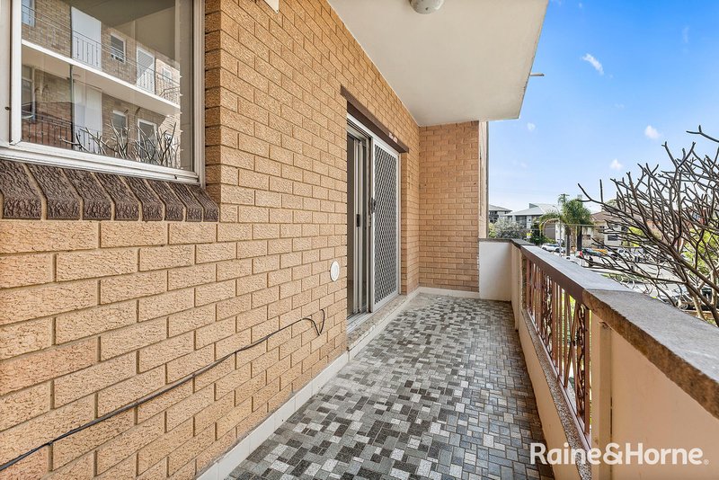 Photo - 2/63 Gladstone Street, Kogarah NSW 2217 - Image 6