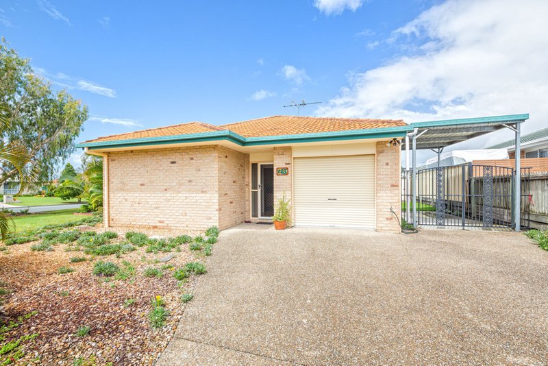 Photo - 2/63 Pacific Drive, Banksia Beach QLD 4507 - Image 15