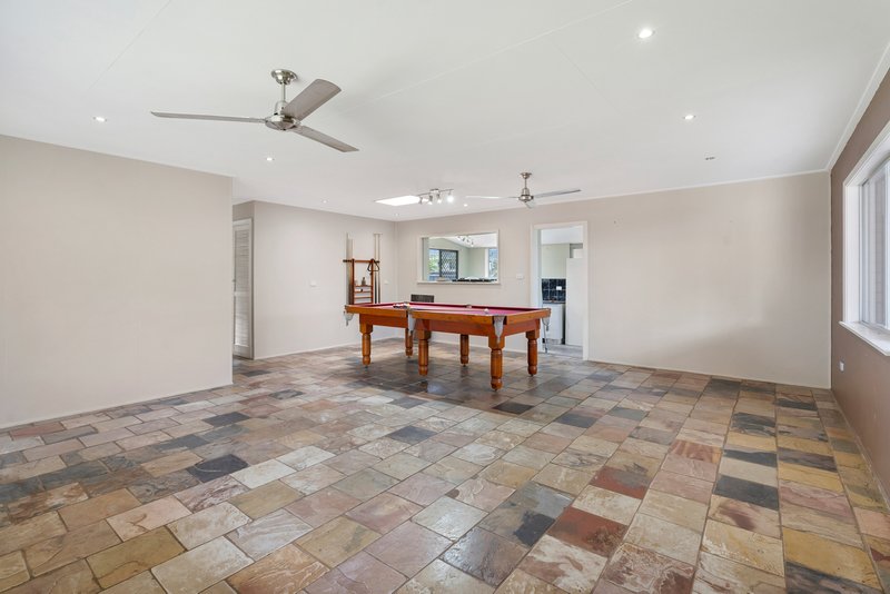 Photo - 263 Pease Street, Edge Hill QLD 4870 - Image 3