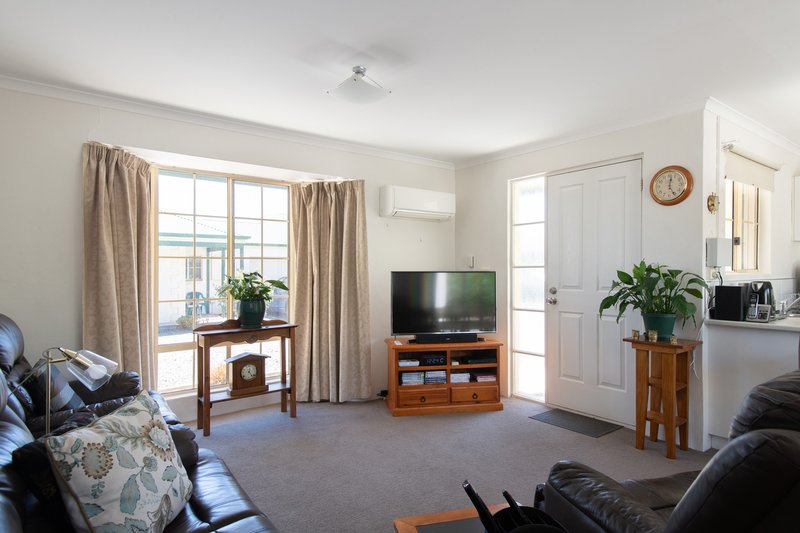 Photo - 2/63 Pitt Avenue, Riverside TAS 7250 - Image 3