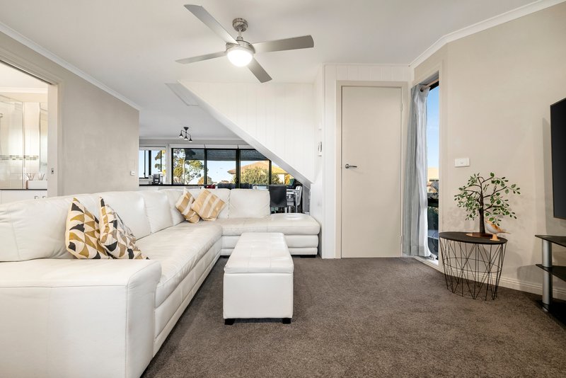 Photo - 2/63 Salmon Street, Hastings VIC 3915 - Image 4