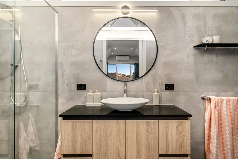 Photo - 2/63 Salmon Street, Hastings VIC 3915 - Image 5