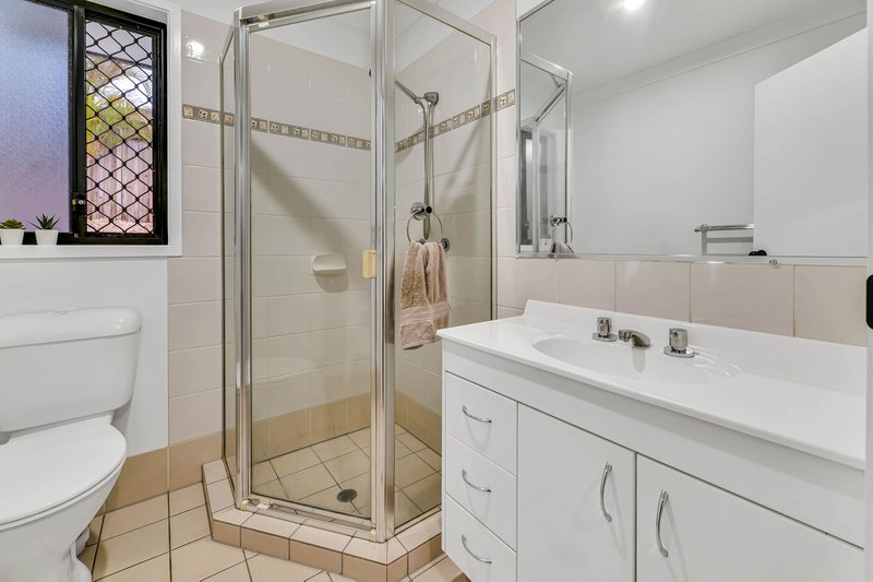 Photo - 263 Universal Street, Oxenford QLD 4210 - Image 9