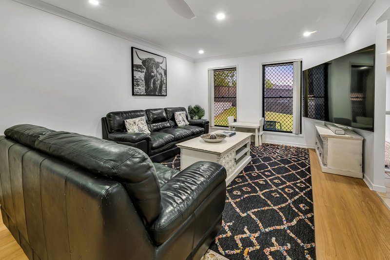 Photo - 263 Universal Street, Oxenford QLD 4210 - Image 24
